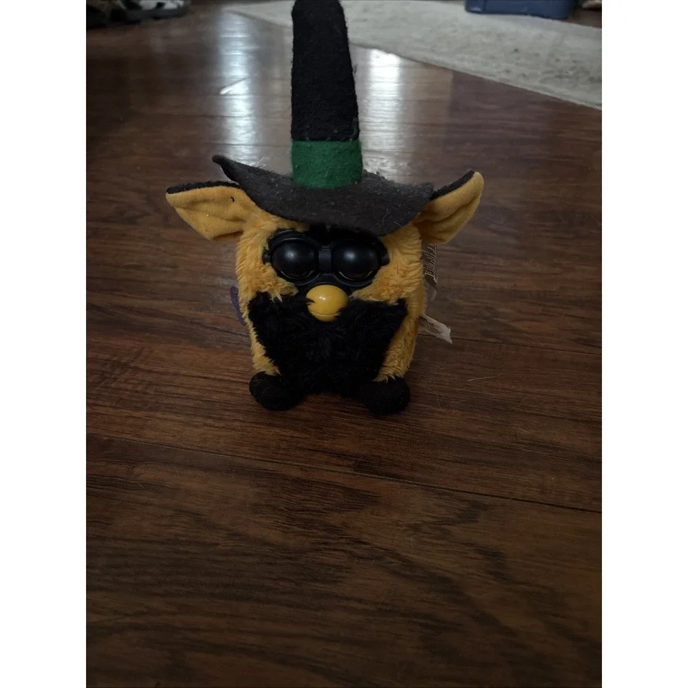 1999 FURBY Autumn Special Limited Edition 70-887 NUMBERED Tiger Electronics